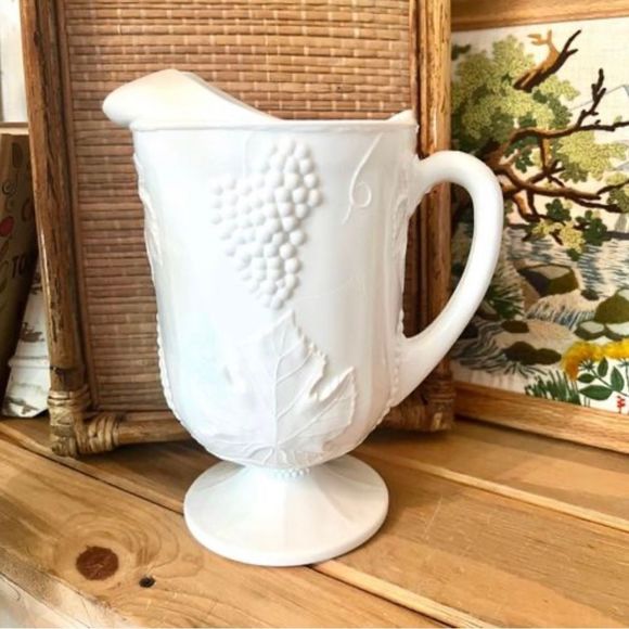 Vintage Milk Glass Harvest Grape Pitcher And 2 Glasses Set - Picture 2 of 8